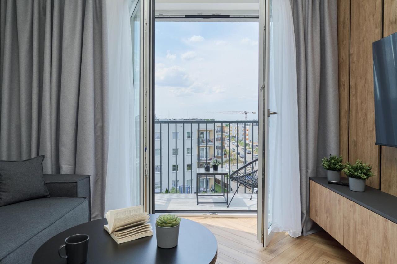 Exclusive Apartment With Balcony & Parking Wroclaw By Renters Prestige Exterior foto