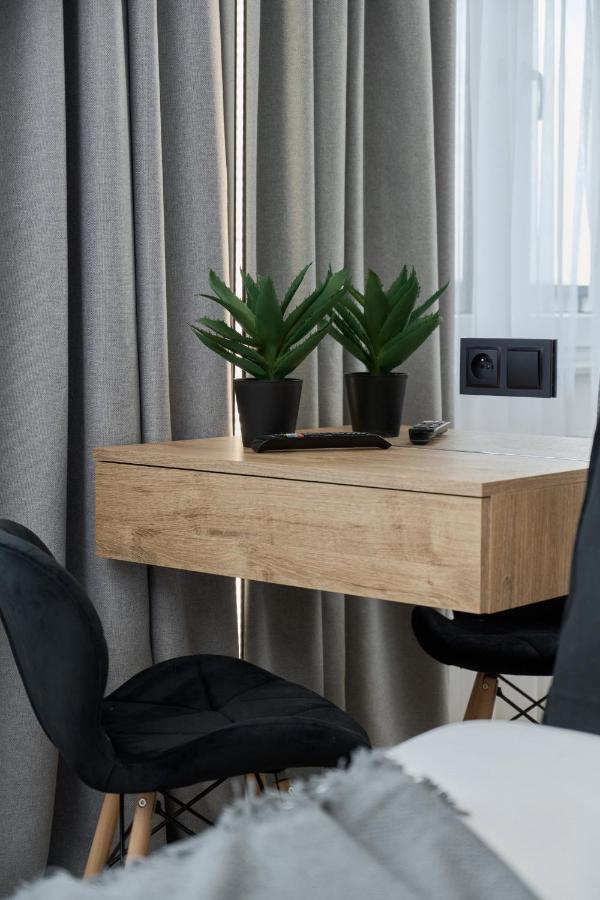 Exclusive Apartment With Balcony & Parking Wroclaw By Renters Prestige Exterior foto