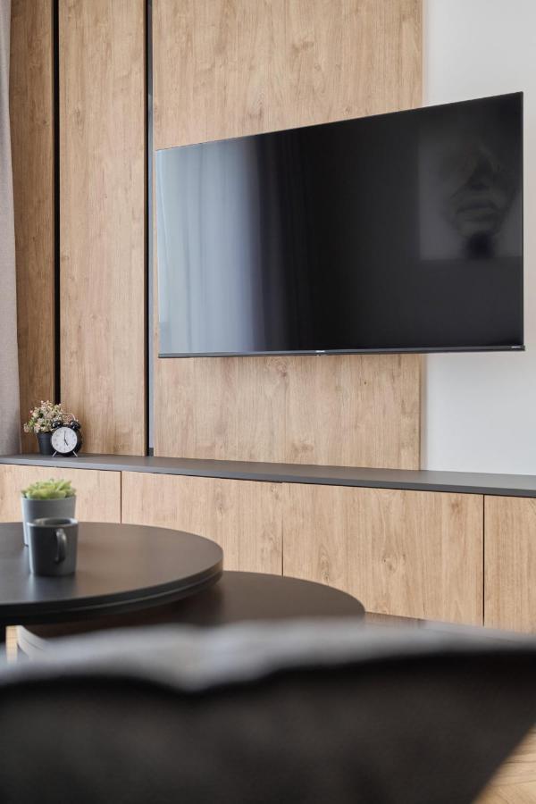 Exclusive Apartment With Balcony & Parking Wroclaw By Renters Prestige Exterior foto